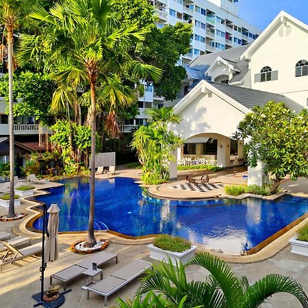 Pooh Beach Resort & Spa Джомтиен Бийч Екстериор снимка