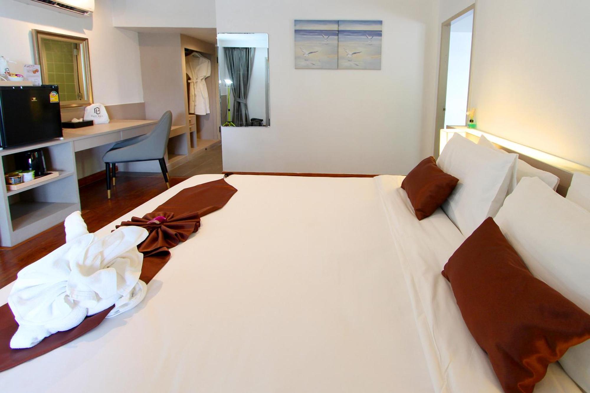 Pooh Beach Resort & Spa Джомтиен Бийч Екстериор снимка
