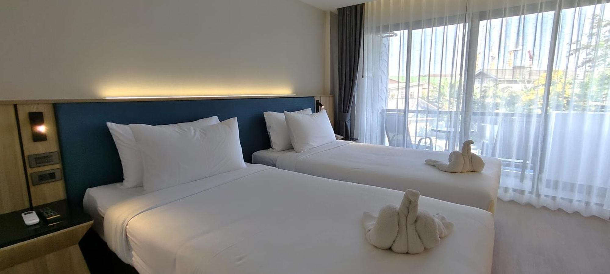 Pooh Beach Resort & Spa Джомтиен Бийч Екстериор снимка